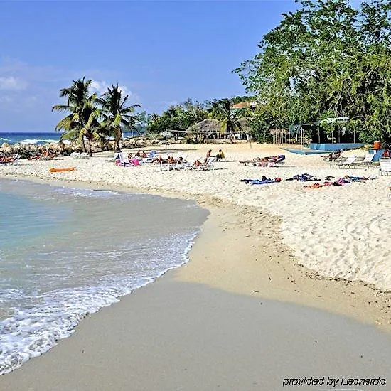 Carib Beach Apartments Negril